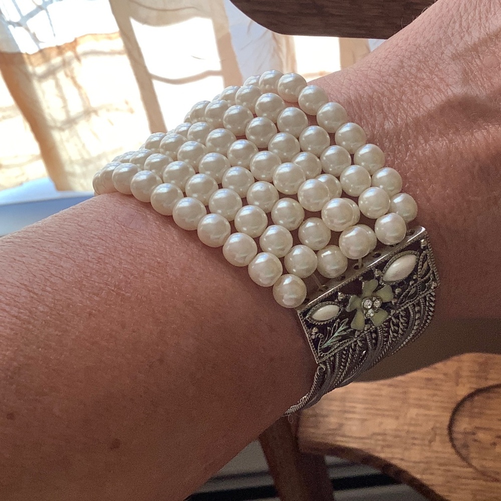 Costume pearl multi strand bracelet